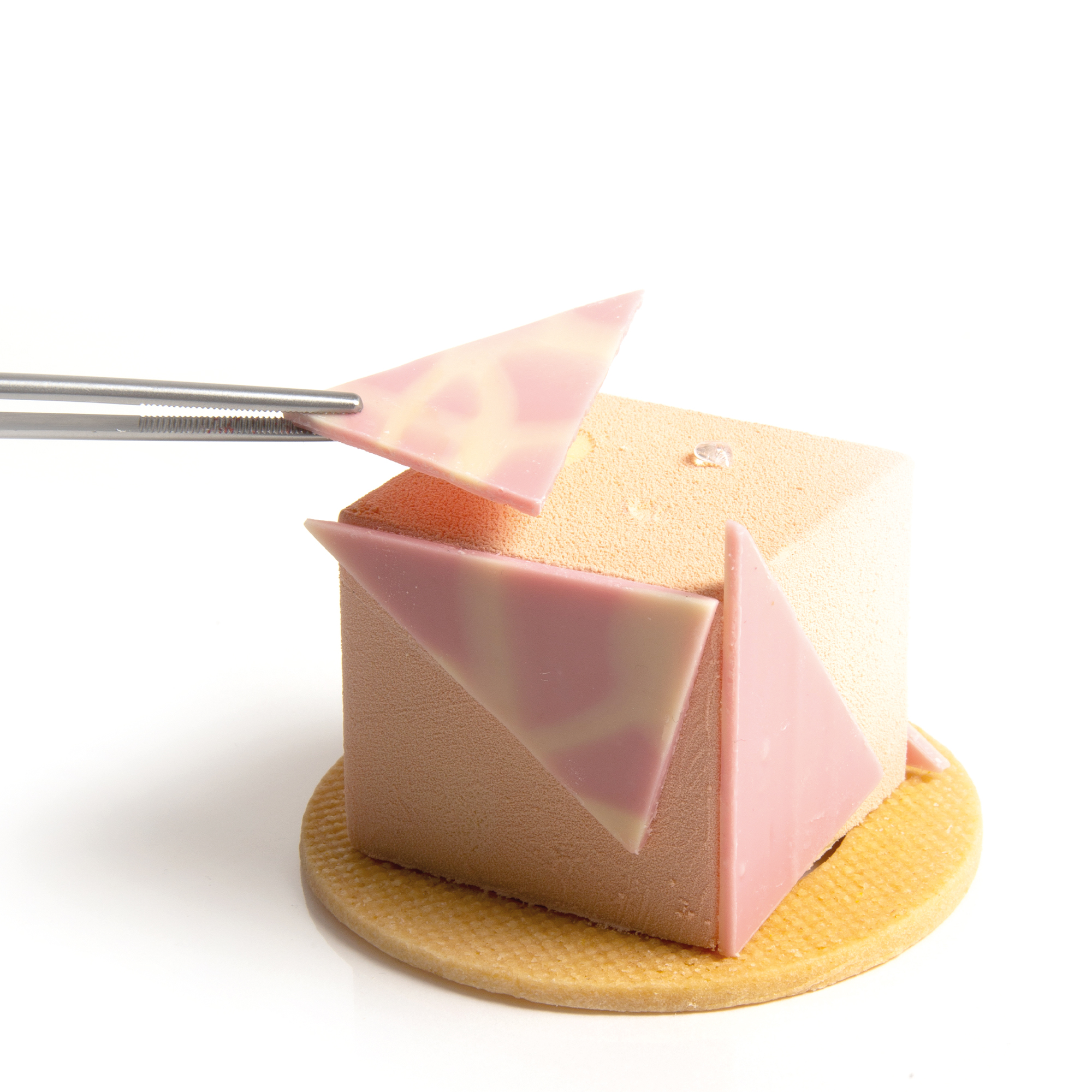 DREIECKE GRÜN UND PINK MARMORIERT, WEISSE SCHOKOLADE GEFÄRBT