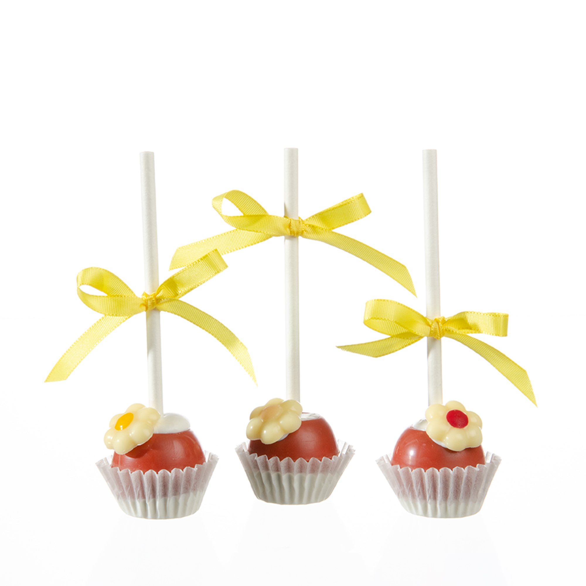 ROTE FÜLLKUGELN, WEISSE SCHOKOLADE GEFÄRBT ROTE FÜLLKUGELN, WEISSE SCHOKOLADE GEFÄRBT