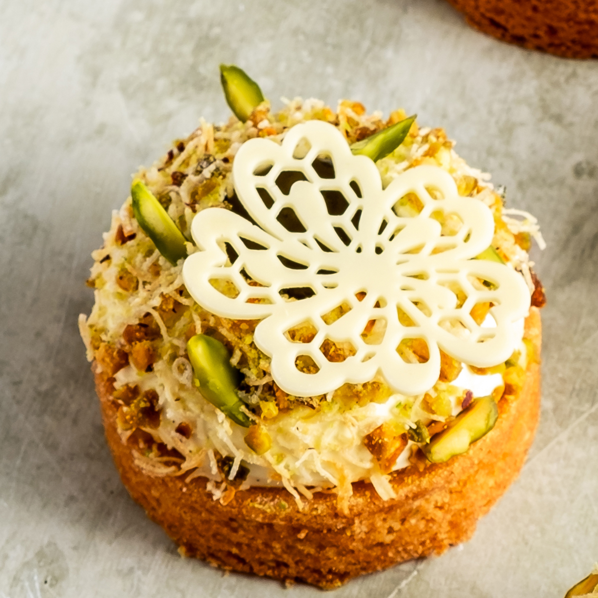 SPITZEN BLÜTEN GROSS, WEISSE SCHOKOLADE